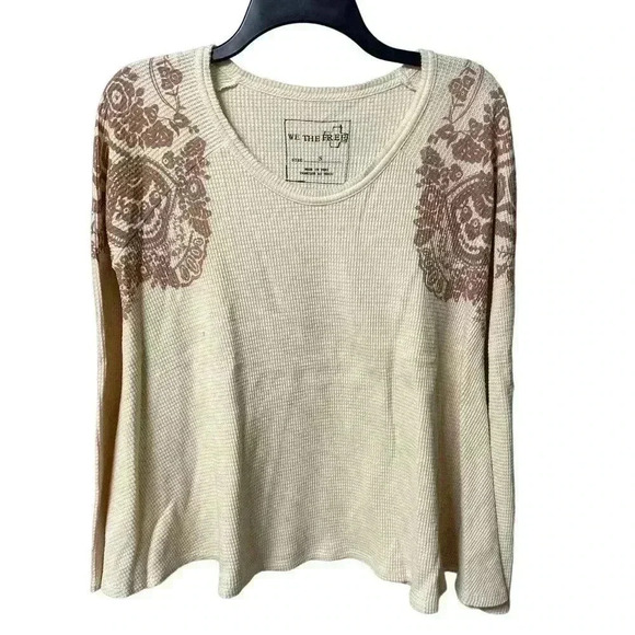 Free People We the Free Waffle Knit Print Boho Thermal Shirt Size Small - Picture 2 of 6